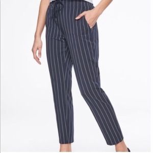 Like new Athleta Striped Midtown Ankle Drawstring